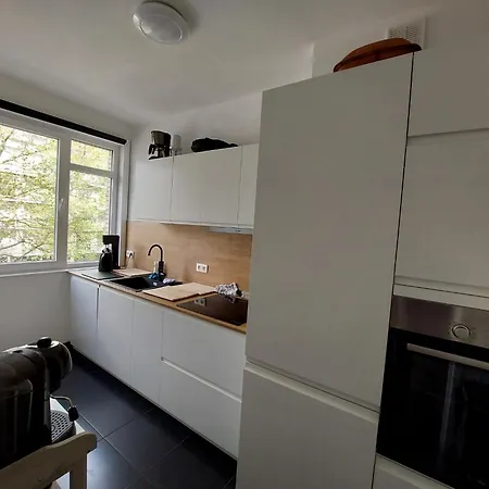 Apartment Luxurious 2 Bedroom *